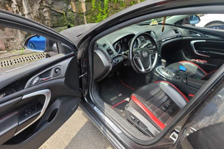 Used Buick Regal 2013 GS 2.0T Sport Edition Driver Seat