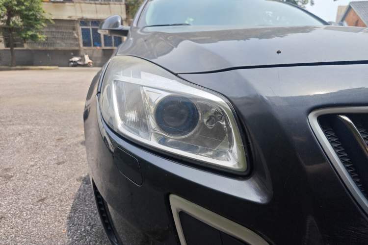 Used Buick Regal 2013 GS 2.0T Sport Edition Right Front Headlight