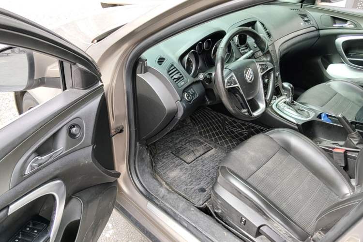 Used Buick Regal 2013 1.6T Automatic Elite Sport Edition Driver Seat