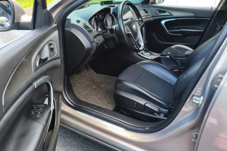 Used Buick Regal 2013 1.6T Automatic Elite Sport Edition Driver Seat