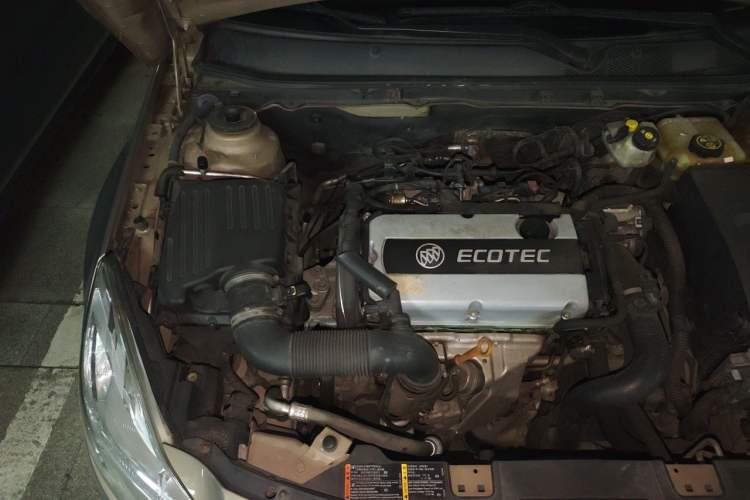 Used Buick Regal 2013 1.6T Automatic Elite Sport Edition Engine Bay Right
