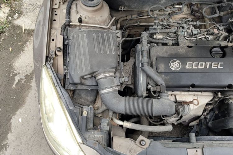 Used Buick Regal 2013 1.6T Automatic Elite Sport Edition Engine Bay Right