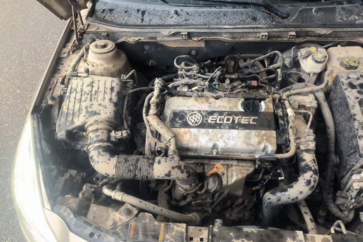 Used Buick Regal 2013 1.6T Automatic Elite Sport Edition Engine Bay Right