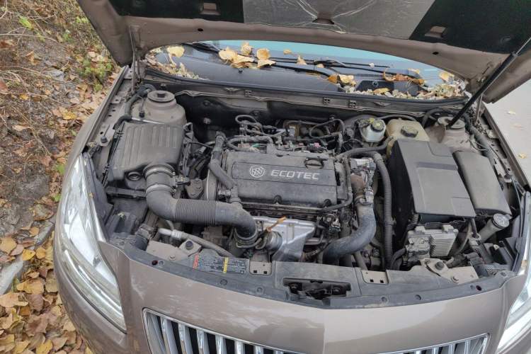 Used Buick Regal 2013 1.6T Automatic Elite Sport Edition Engine Bay Right