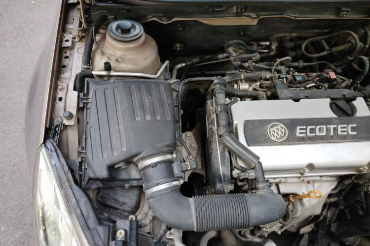 Used Buick Regal 2013 1.6T Automatic Elite Sport Edition Engine Bay Right