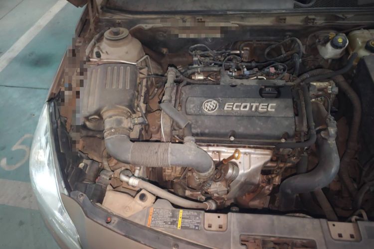 Used Buick Regal 2013 1.6T Automatic Elite Sport Edition Engine Bay Right
