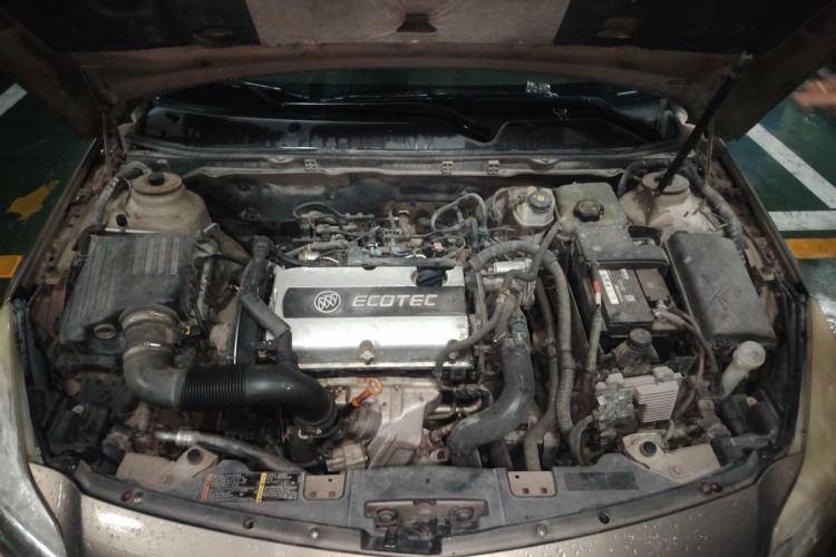 Used Buick Regal 2013 1.6T Automatic Elite Sport Edition Engine Bay