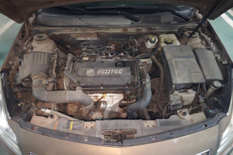 Used Buick Regal 2013 1.6T Automatic Elite Sport Edition Engine Bay