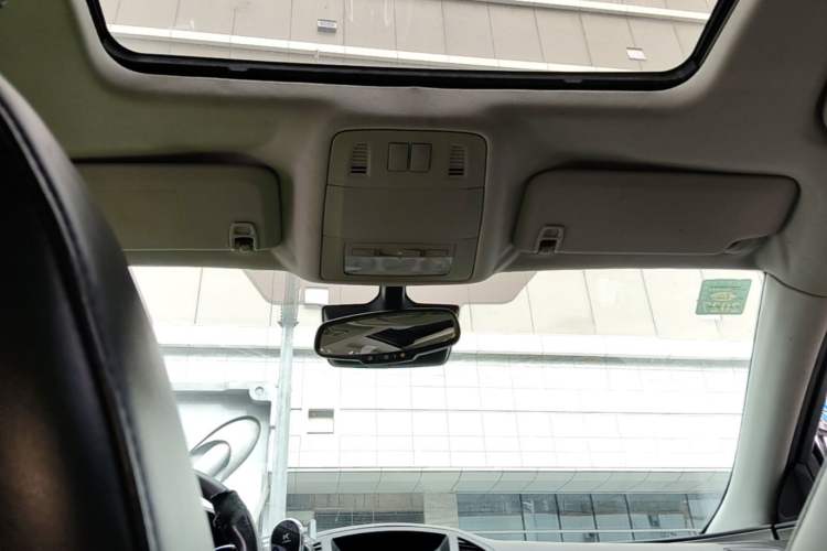 Used Buick Regal 2013 1.6T Automatic Elite Sport Edition Headliner