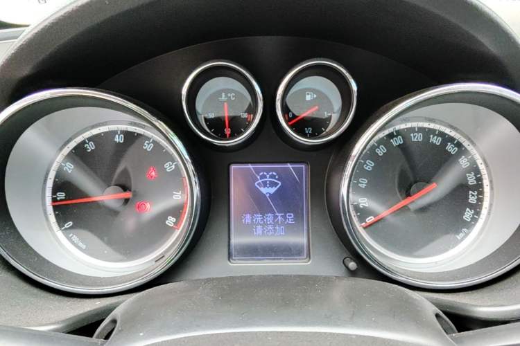 Used Buick Regal 2013 1.6T Automatic Elite Sport Edition Instrument Cluster