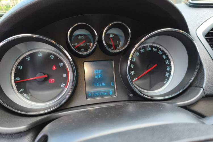 Used Buick Regal 2013 1.6T Automatic Elite Sport Edition Instrument Cluster