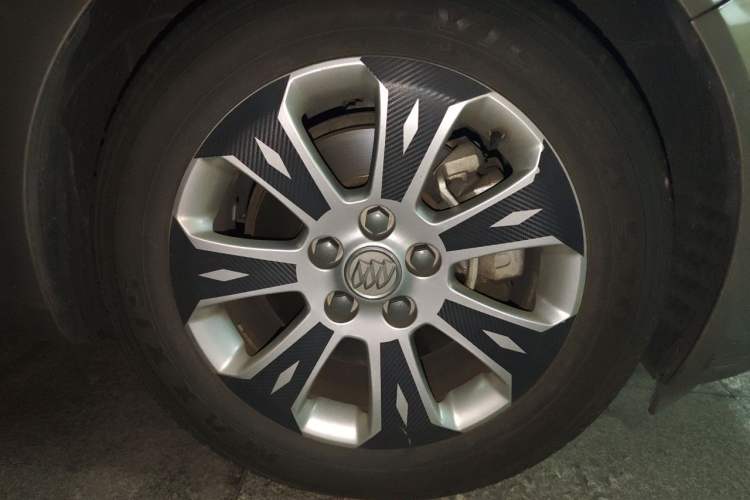 Used Buick Regal 2013 1.6T Automatic Elite Sport Edition Right Front Wheel Hub