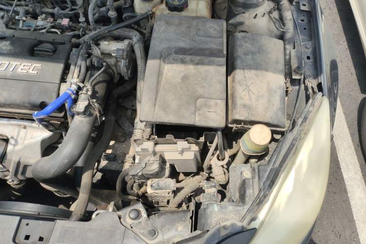 Used Buick Regal 2013 1.6T Automatic Elite Sport Edition Engine Bay Left