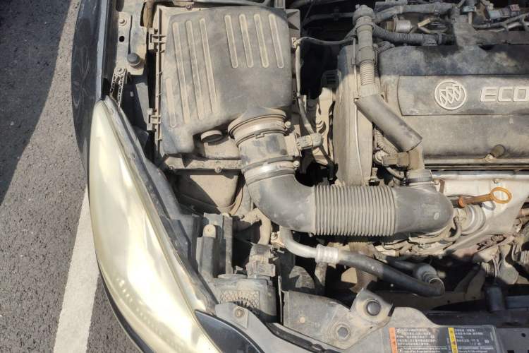 Used Buick Regal 2013 1.6T Automatic Elite Sport Edition Engine Bay Right