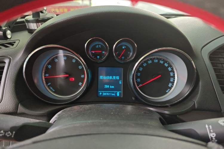 Used Buick Regal 2013 1.6T Automatic Elite Sport Edition Instrument Cluster