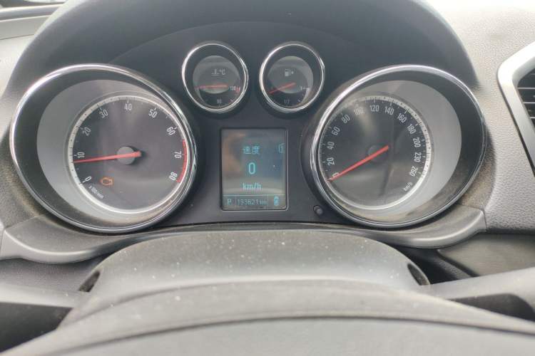 Used Buick Regal 2013 1.6T Automatic Elite Sport Edition Instrument Cluster