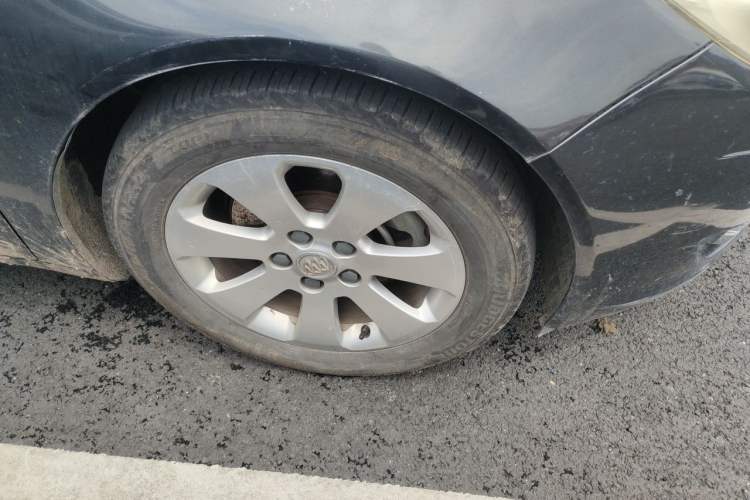 Used Buick Regal 2013 1.6T Automatic Elite Sport Edition Right Front Wheel Hub