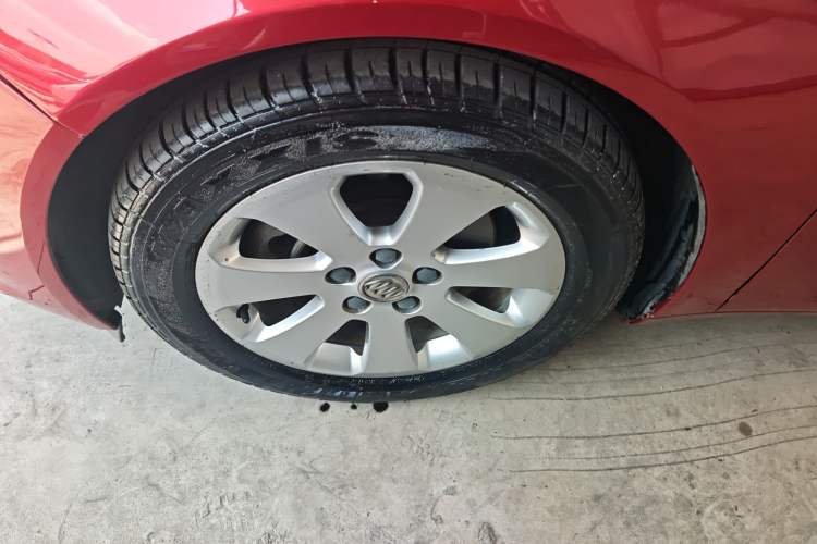 Used Buick Regal 2013 1.6T Automatic Elite Sport Edition Left Front Wheel Hub