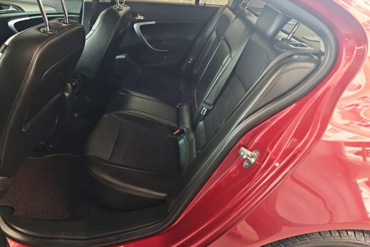 Used Buick Regal 2013 1.6T Automatic Elite Sport Edition Left Rear Seat