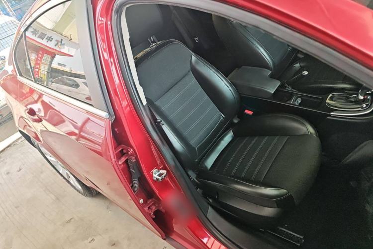Used Buick Regal 2013 1.6T Automatic Elite Sport Edition Right Front Seat