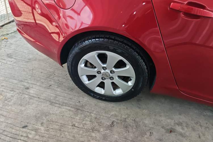 Used Buick Regal 2013 1.6T Automatic Elite Sport Edition Right Rear Wheel Hub