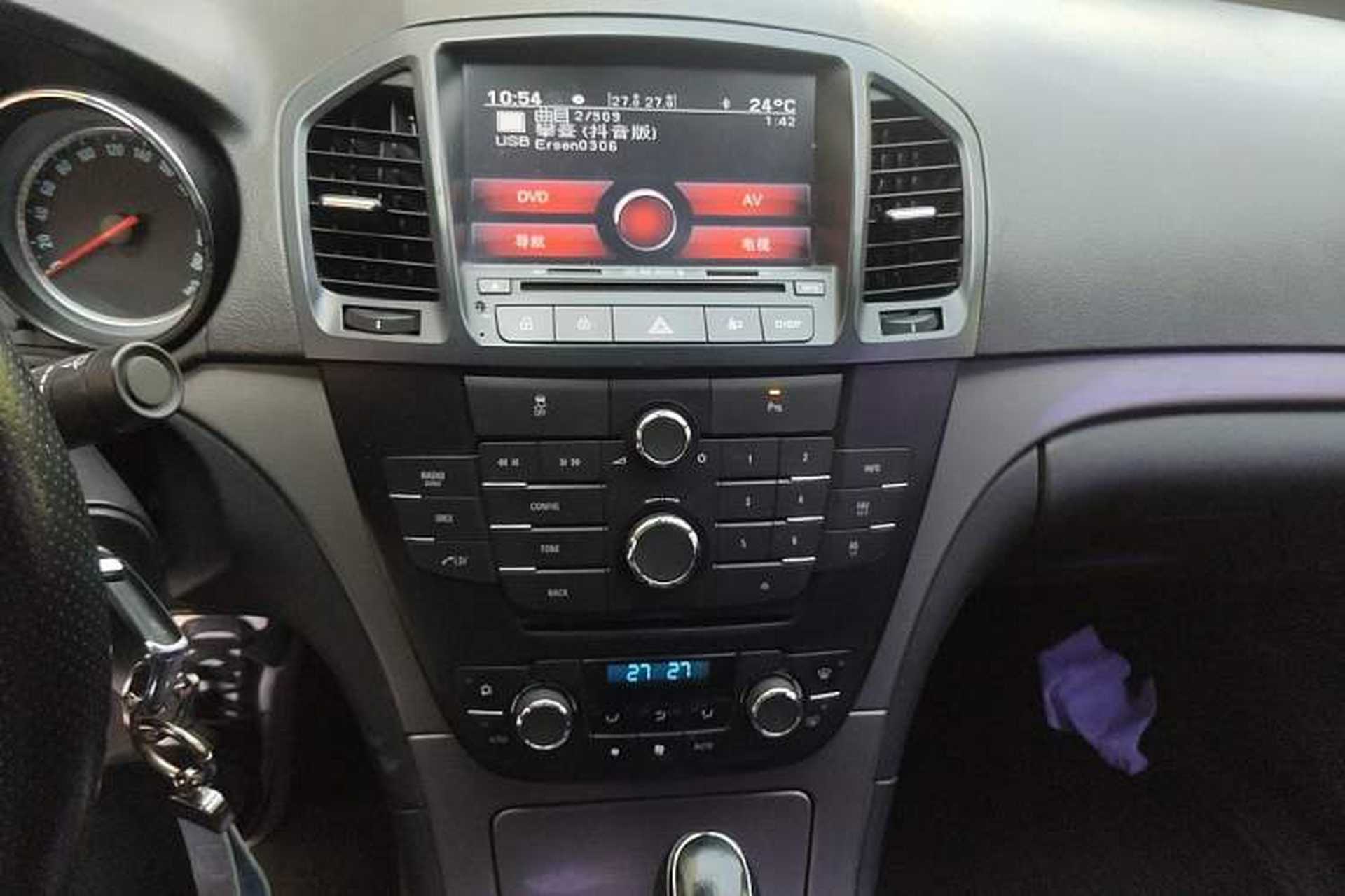 Used Buick Regal 2013 1.6T Automatic Elite Sport Edition Audio And AC Panel
