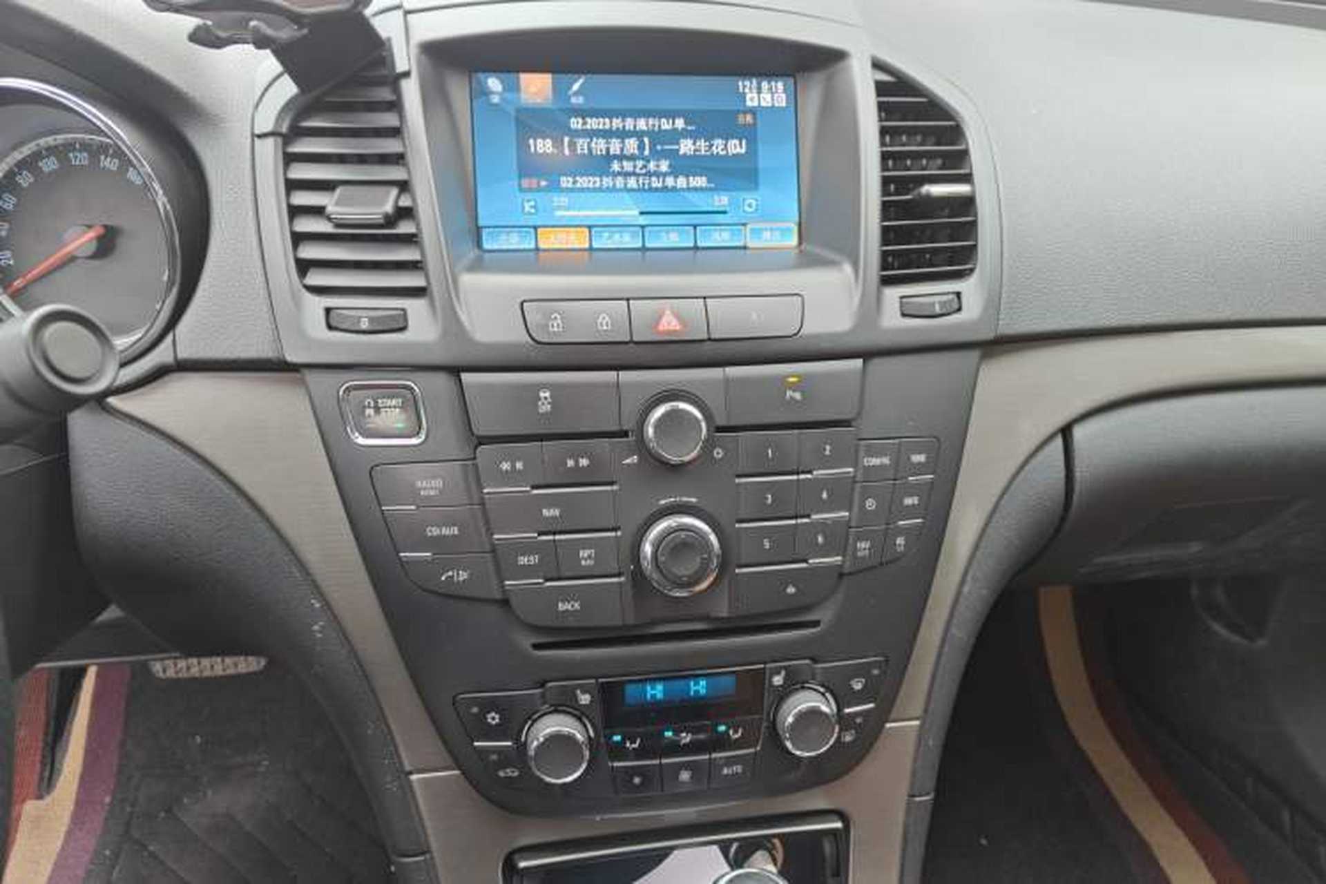 Used Buick Regal 2013 GS 2.0T Grand Sport Edition Audio And AC Panel