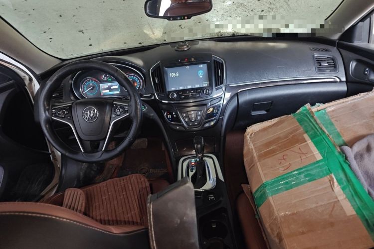 Used Buick Regal 2013 GS 2.0T Grand Sport Edition Center Console