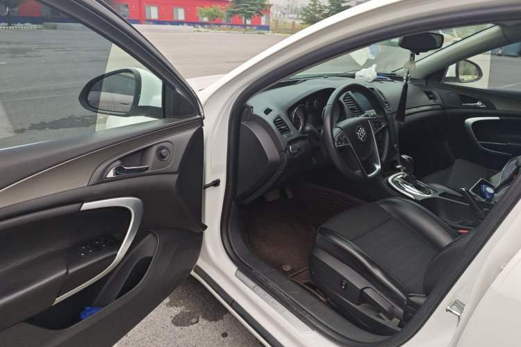 Used Buick Regal 2013 1.6T Automatic Elite Sport Edition Driver Seat