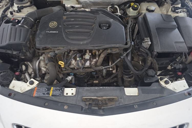 Used Buick Regal 2013 GS 2.0T Sport Edition Engine Bay