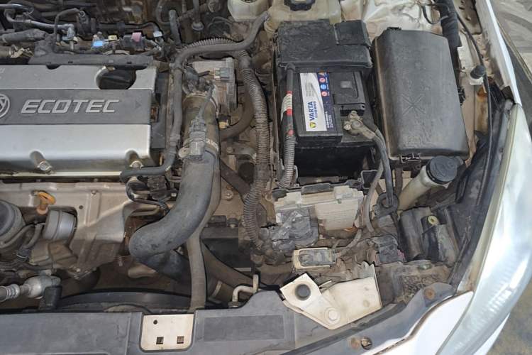 Used Buick Regal 2013 1.6T Automatic Elite Sport Edition Engine Bay Left