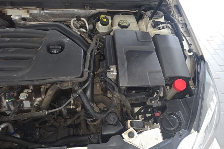 Used Buick Regal 2013 GS 2.0T Sport Edition Engine Bay Left