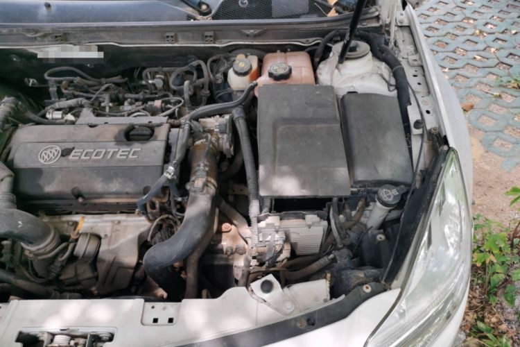 Used Buick Regal 2013 1.6T Automatic Elite Sport Edition Engine Bay Left