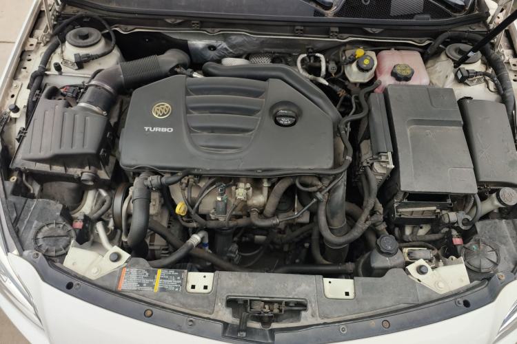 Used Buick Regal 2013 GS 2.0T Sport Edition Engine Bay