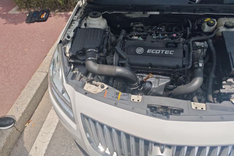 Used Buick Regal 2013 1.6T Automatic Elite Sport Edition Engine Bay Right