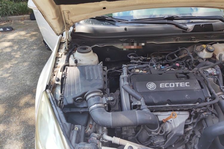 Used Buick Regal 2013 1.6T Automatic Elite Sport Edition Engine Bay Right