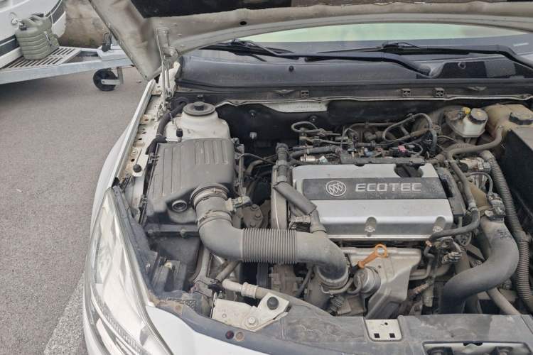 Used Buick Regal 2013 1.6T Automatic Elite Sport Edition Engine Bay Right