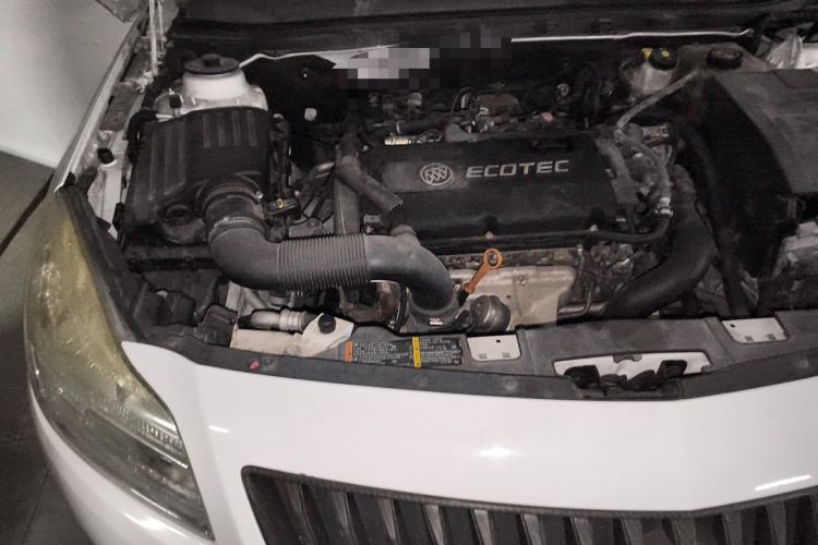 Used Buick Regal 2013 1.6T Automatic Elite Sport Edition Engine Bay Right