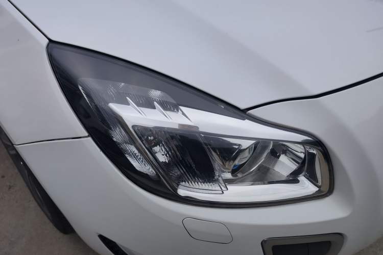 Used Buick Regal 2013 GS 2.0T Sport Edition Exterior 6