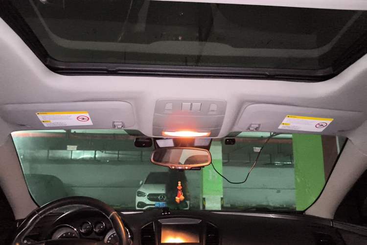Used Buick Regal 2013 1.6T Automatic Elite Sport Edition Headliner