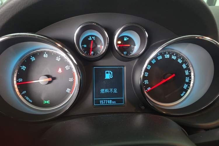 Used Buick Regal 2013 GS 2.0T Sport Edition Instrument Cluster