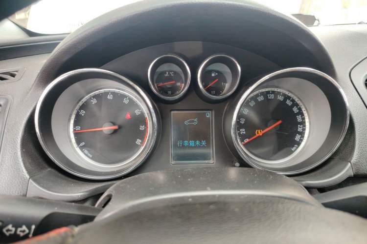 Used Buick Regal 2013 GS 2.0T Sport Edition Instrument Cluster
