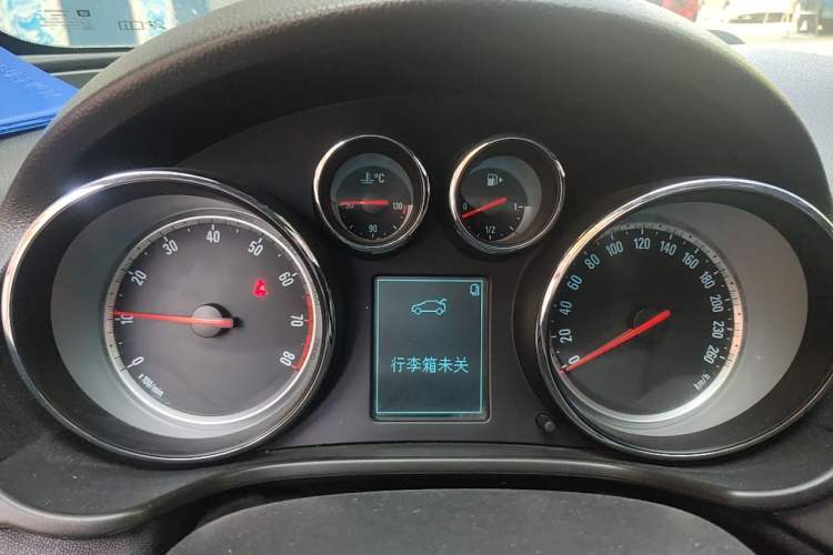 Used Buick Regal 2013 1.6T Automatic Elite Sport Edition Instrument Cluster