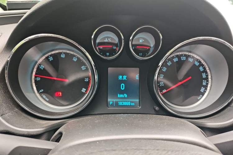 Used Buick Regal 2013 GS 2.0T Sport Edition Instrument Cluster
