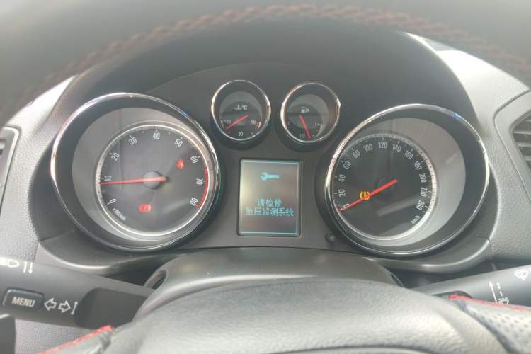 Used Buick Regal 2013 GS 2.0T Sport Edition Instrument Cluster