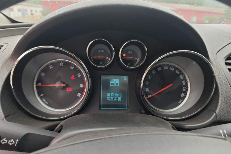Used Buick Regal 2013 1.6T Automatic Elite Sport Edition Instrument Cluster
