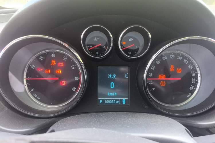 Used Buick Regal 2013 1.6T Automatic Elite Sport Edition Instrument Cluster
