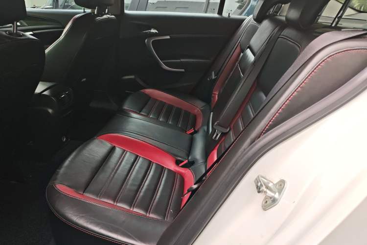 Used Buick Regal 2013 GS 2.0T Sport Edition Left Rear Seat