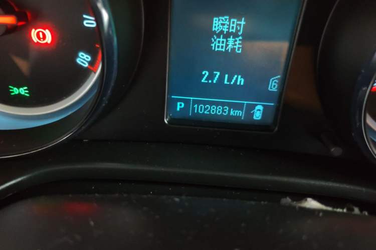 Used Buick Regal 2013 1.6T Automatic Elite Sport Edition Odometer Close Up