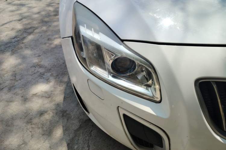 Used Buick Regal 2013 GS 2.0T Sport Edition Right Front Headlight